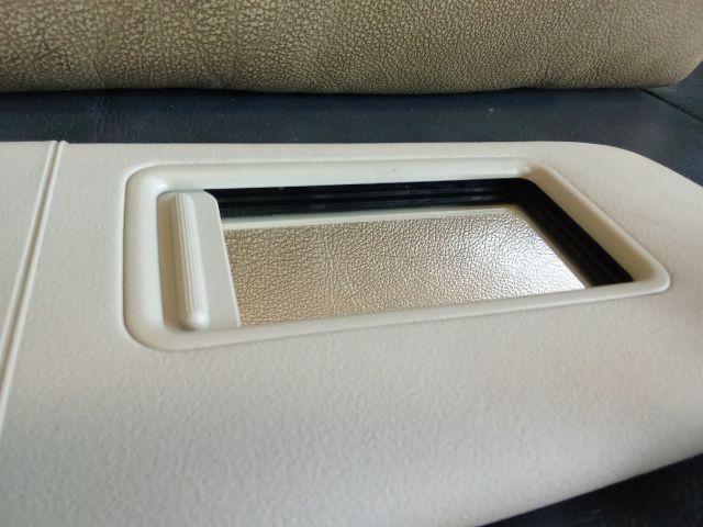 bontott AUDI A4 B7 Napellenző Pár