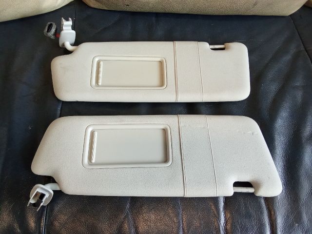 bontott AUDI A4 B7 Napellenző Pár