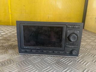 bontott AUDI A4 B7 Navigációs Fejegység