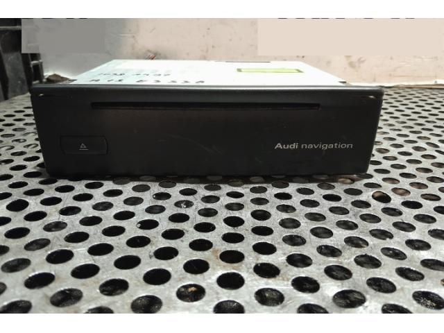 bontott AUDI A4 B7 Navigációs Fejegység