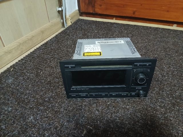 bontott AUDI A4 B7 Navigációs Fejegység