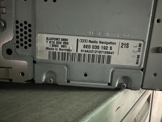 bontott AUDI A4 B7 Navigációs Fejegység