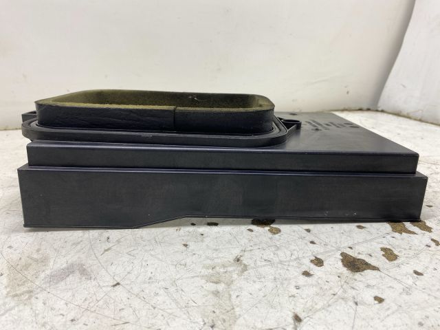 bontott AUDI A4 B7 Pollenszűrő Fedél