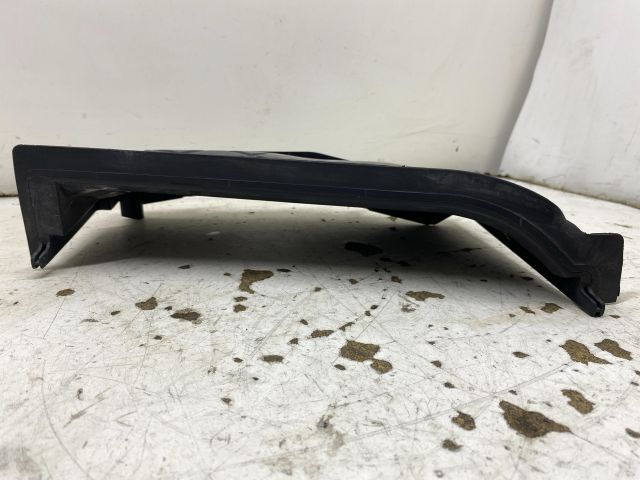 bontott AUDI A4 B7 Pollenszűrő Ház