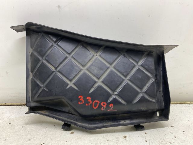 bontott AUDI A4 B7 Pollenszűrő Ház