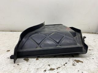 bontott AUDI A4 B7 Pollenszűrő Ház