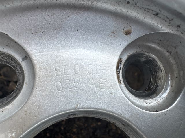 bontott AUDI A4 B7 Pótkerék