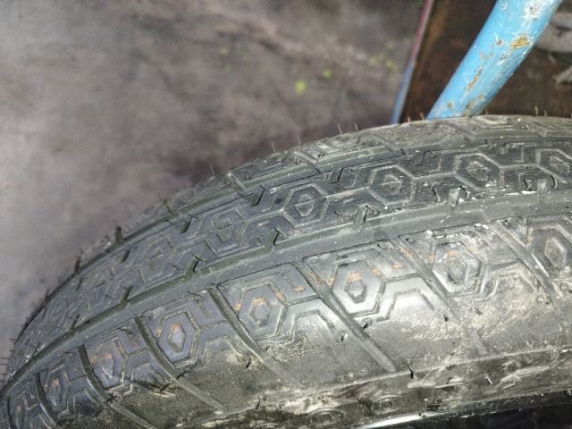 bontott AUDI A4 B7 Pótkerék