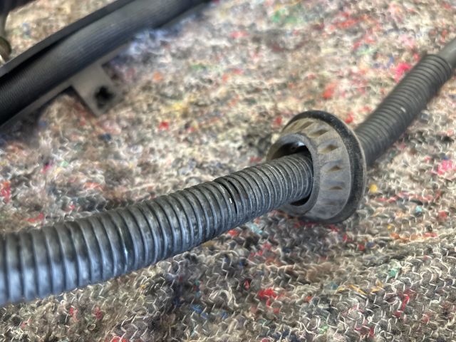 bontott AUDI A4 B7 Pozitív Kábel