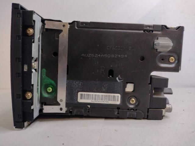 bontott AUDI A4 B7 Rádió / CD