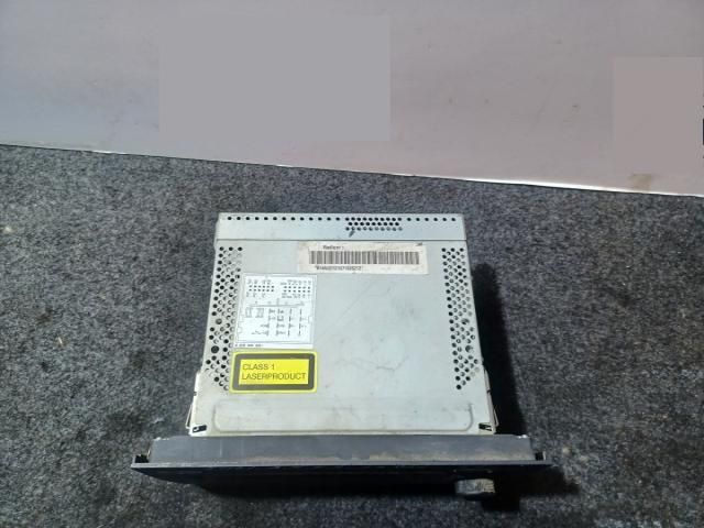 bontott AUDI A4 B7 Rádió / CD