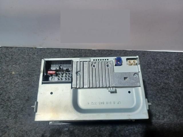 bontott AUDI A4 B7 Rádió / CD