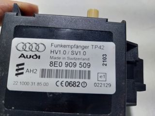 bontott AUDI A4 B7 Rádió Zavarszűrő