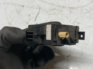 bontott AUDI A4 B7 Rádió Zavarszűrő