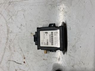 bontott AUDI A4 B7 Rádió Zavarszűrő