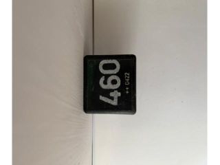 bontott AUDI A4 B7 Relé