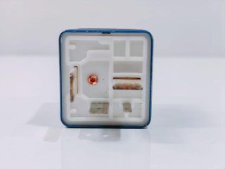 bontott AUDI A4 B7 Relé