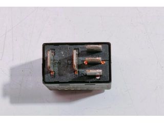 bontott AUDI A4 B7 Relé