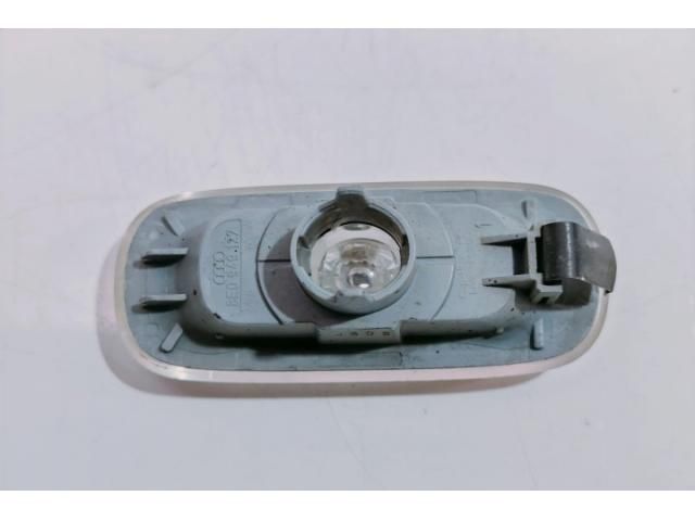 bontott AUDI A4 B7 Sárvédő Irányjelző (Pozíciófüggetlen)