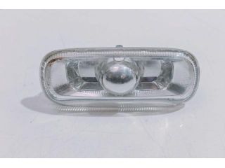 bontott AUDI A4 B7 Sárvédő Irányjelző (Pozíciófüggetlen)