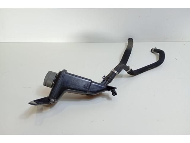 bontott AUDI A4 B7 Szervóolaj Tartály