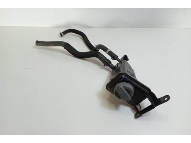 bontott AUDI A4 B7 Szervóolaj Tartály