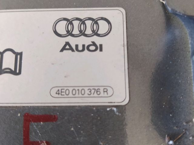 bontott AUDI A4 B7 Tankajtó