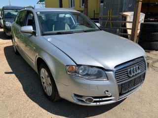 bontott AUDI A4 B7 Tanksapka