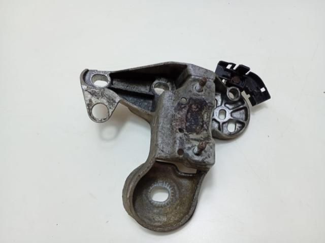 bontott AUDI A4 B7 Tartó Bak