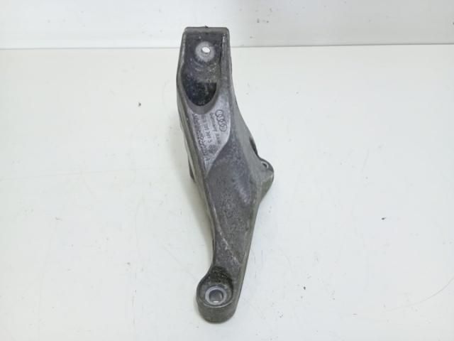 bontott AUDI A4 B7 Tartó Bak