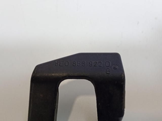 bontott AUDI A4 B7 Tartó Bak