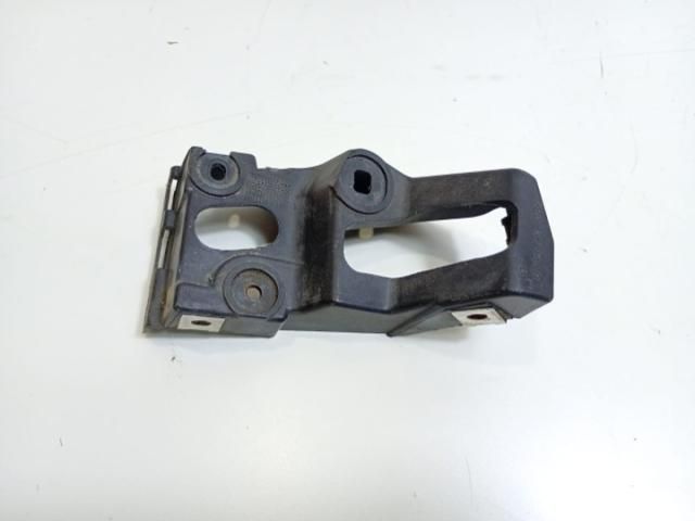 bontott AUDI A4 B7 Tartó Bak