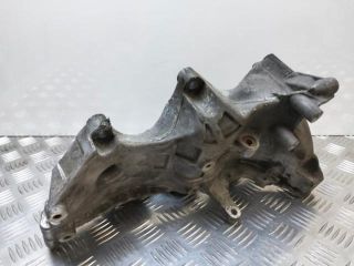 bontott AUDI A4 B7 Tartó Bak