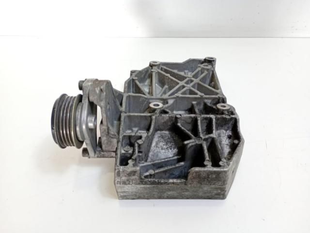 bontott AUDI A4 B7 Tartó Bak