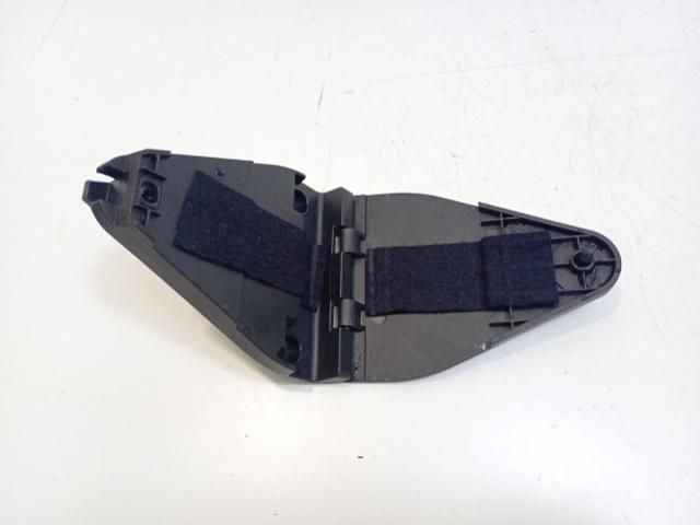 bontott AUDI A4 B7 Tartó Bak