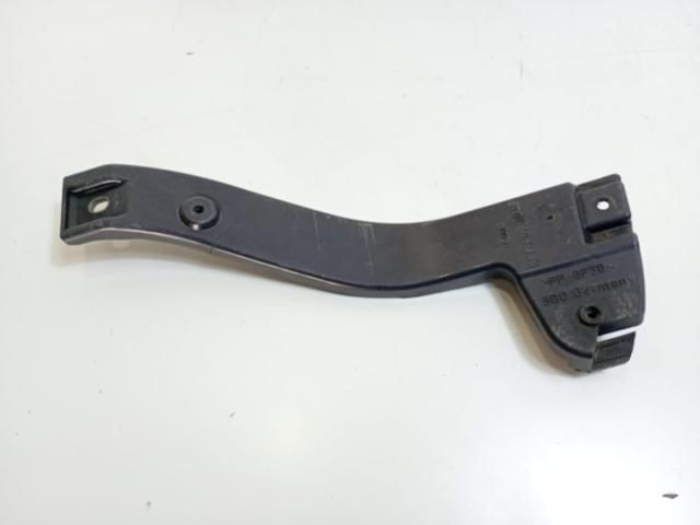 bontott AUDI A4 B7 Tartó Bak