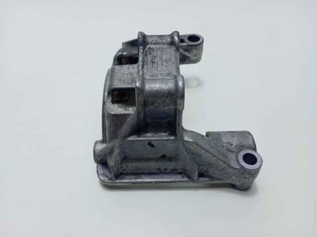 bontott AUDI A4 B7 Tartó Bak