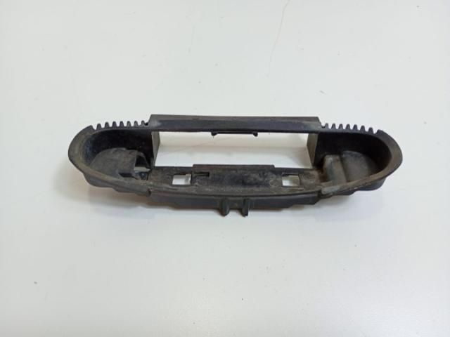 bontott AUDI A4 B7 Tartó Bak