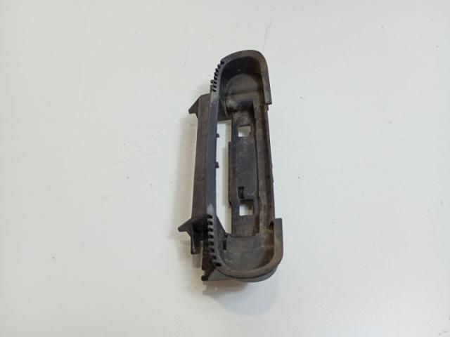 bontott AUDI A4 B7 Tartó Bak