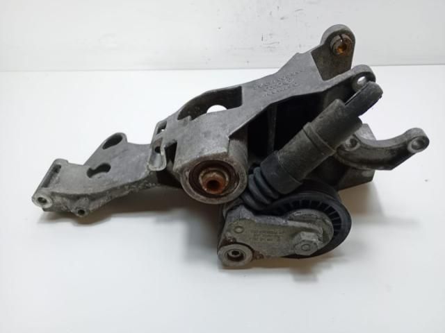 bontott AUDI A4 B7 Tartó Bak