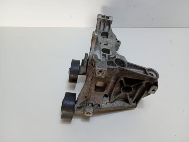 bontott AUDI A4 B7 Tartó Bak