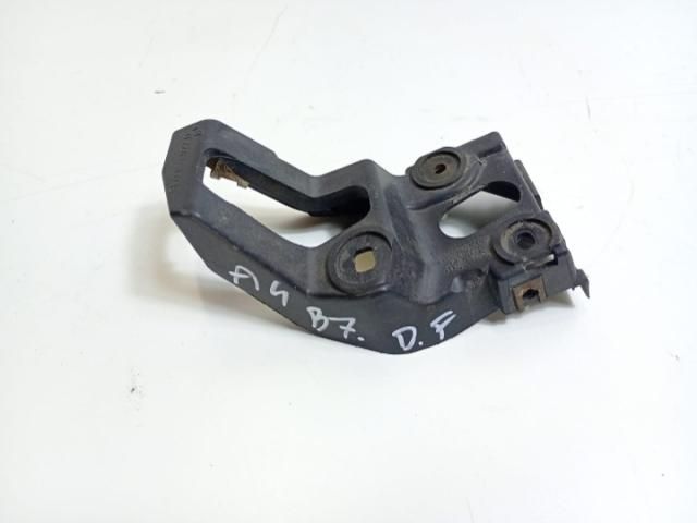 bontott AUDI A4 B7 Tartó Bak