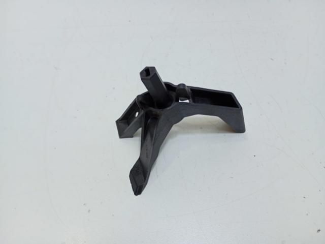 bontott AUDI A4 B7 Tartó Bak