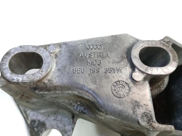 bontott AUDI A4 B7 Tartó Bak