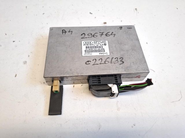 bontott AUDI A4 B7 Telefon Elektronika