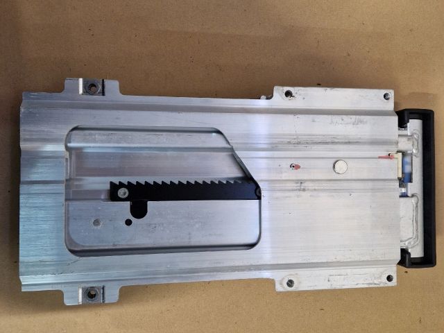 bontott AUDI A4 B7 Tető Mozgató Motor