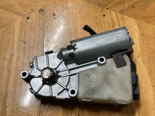 bontott AUDI A4 B7 Tetőablak Motor