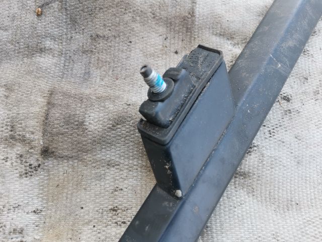 bontott AUDI A4 B7 Tetősín Pár