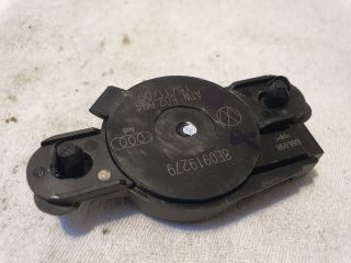 bontott AUDI A4 B7 Tolatóradar Hangszóró