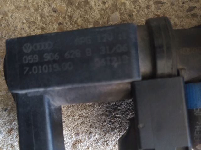 bontott AUDI A4 B7 Vákum Szelep